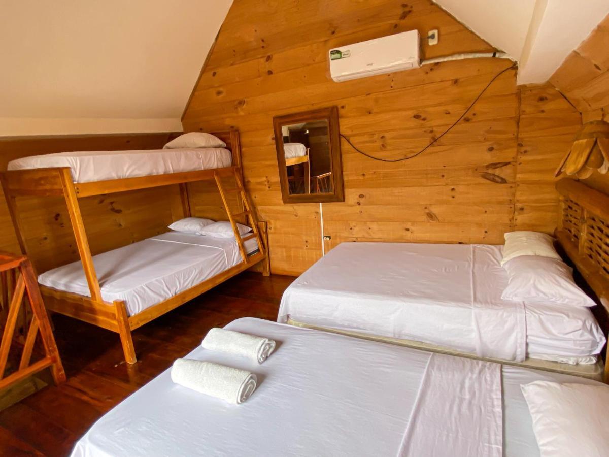 Hostal Tortuga Dorada Puerto López エクステリア 写真